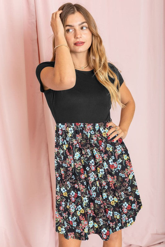 Short Sleeve Ditsy Wildflowers Dress